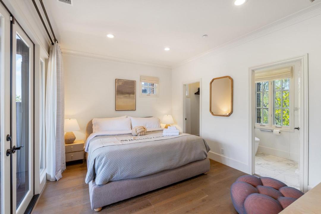 Photo of Bedroom in Newport Coast