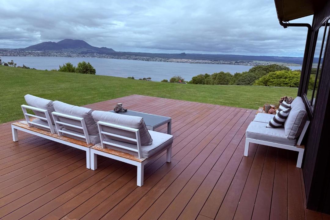Photo of Patio Balcony in Acacia Bay