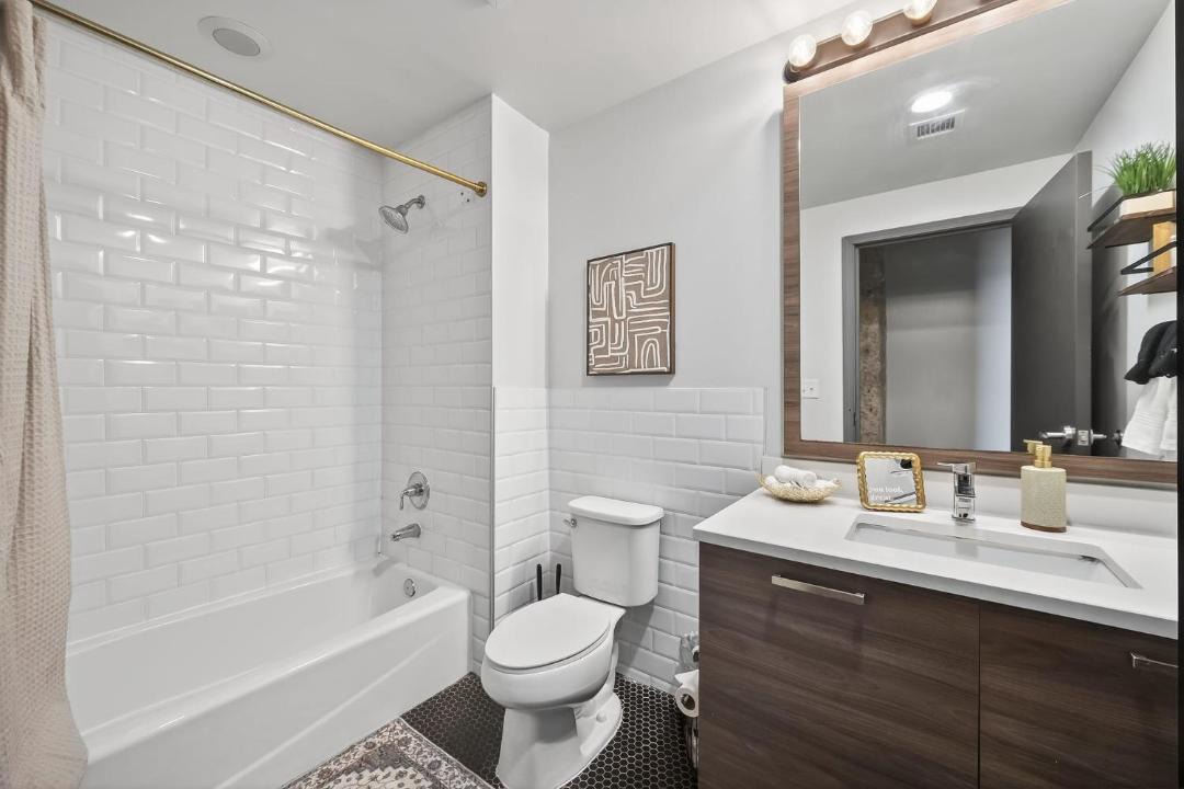 Photo of Bathroom in Downtown Dallas