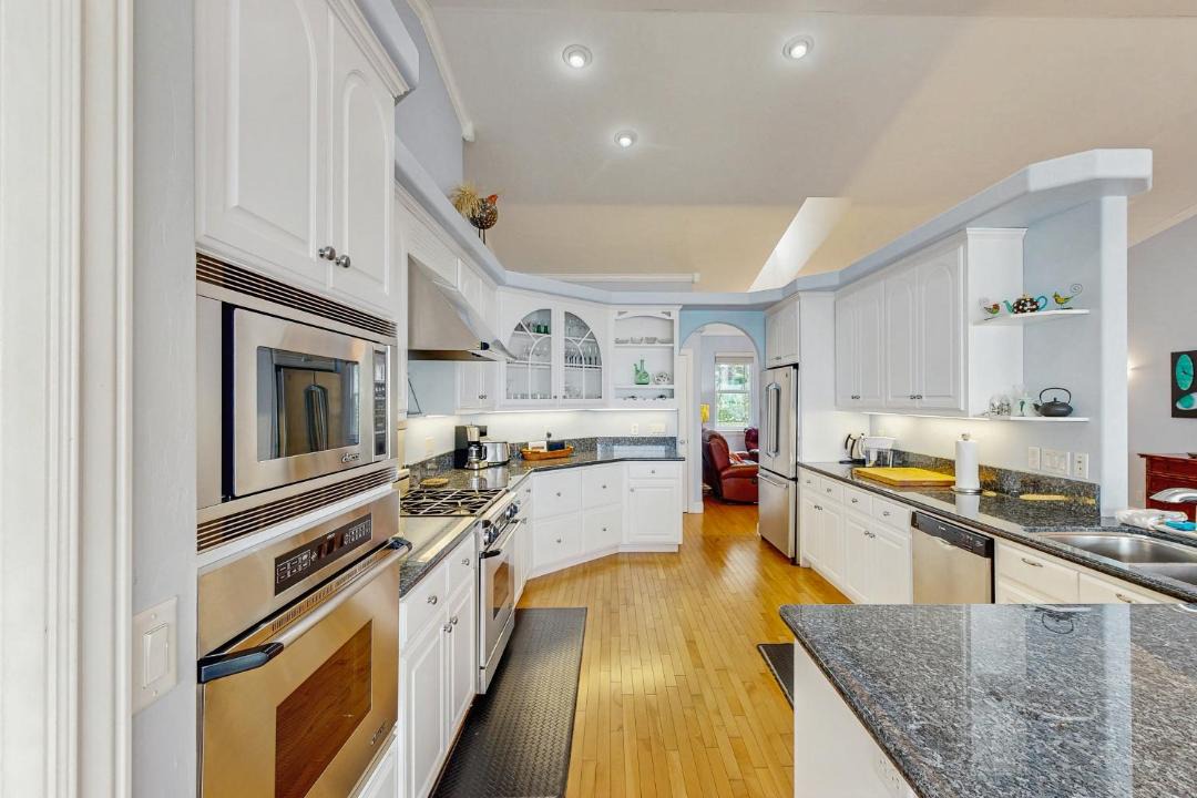 Photo of Kitchen in Harbor