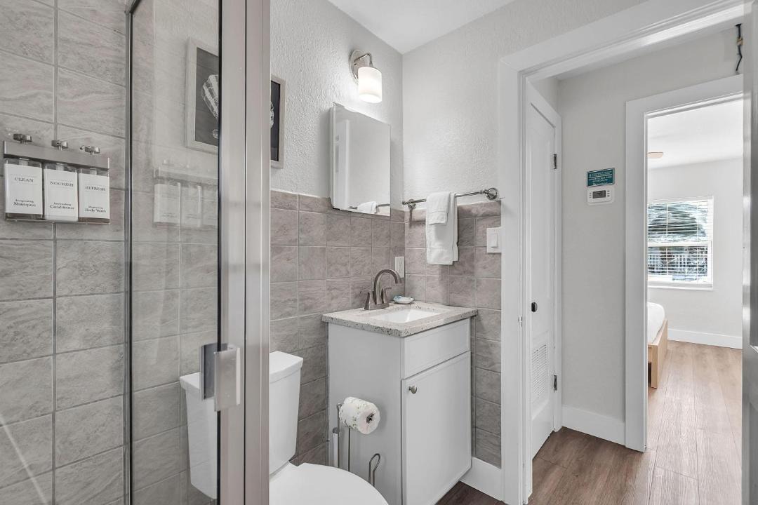 Photo of Bathroom in Treasure Island