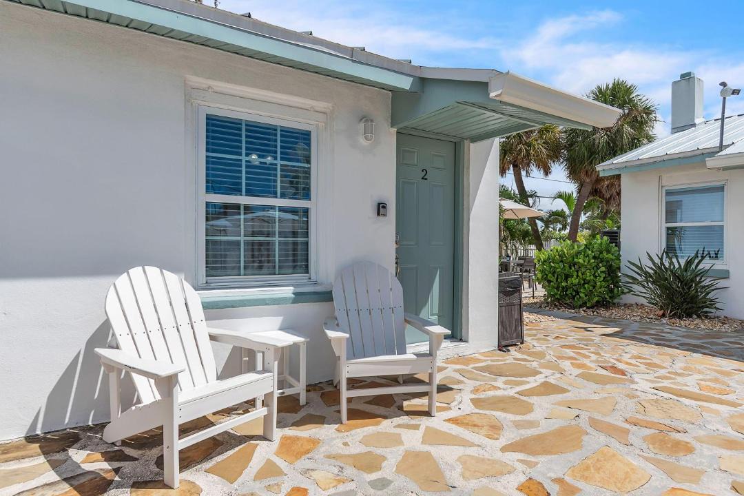 Photo of Patio Balcony in Treasure Island