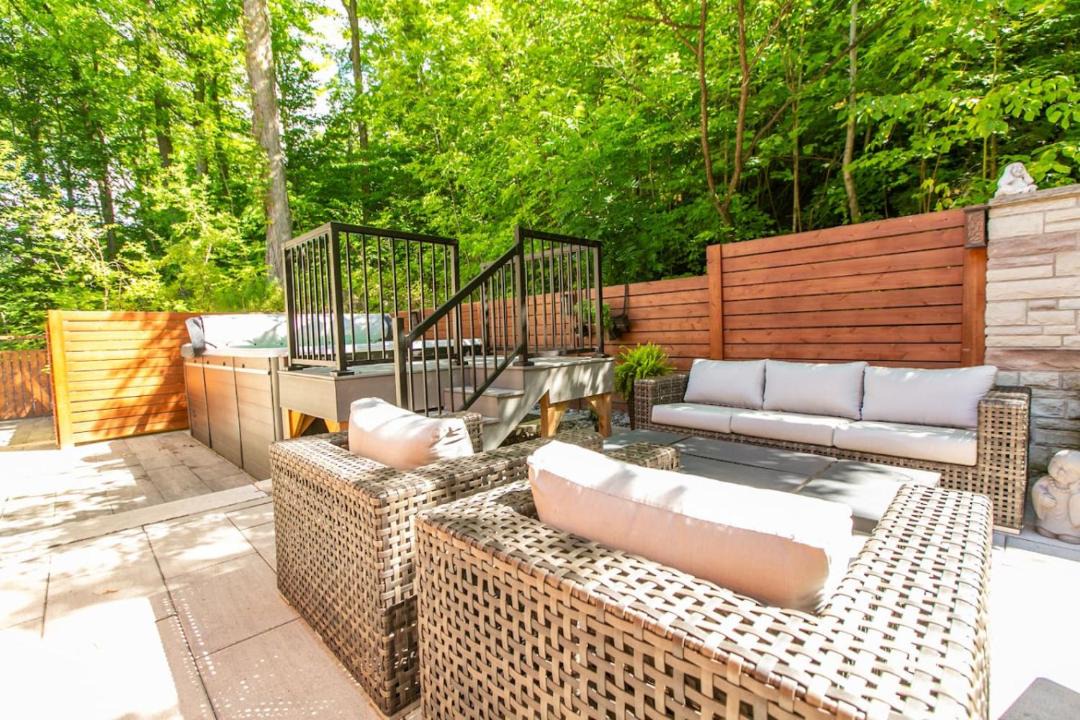 Photo of Patio Balcony in Caledon