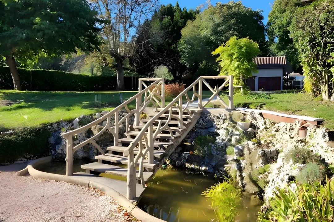 Photo of Others in Neuvic