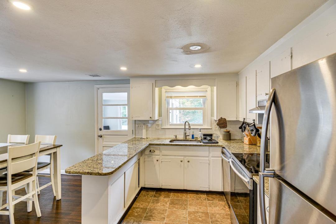 Photo of Kitchen in Cedar Bushes