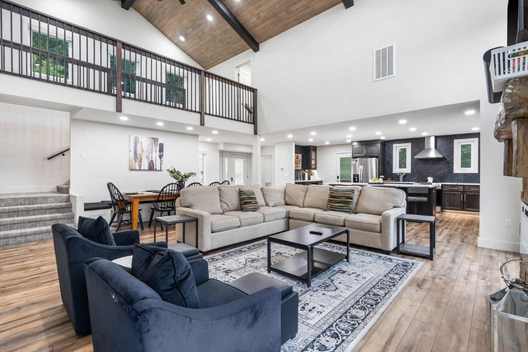 Photo of Others in Branson West