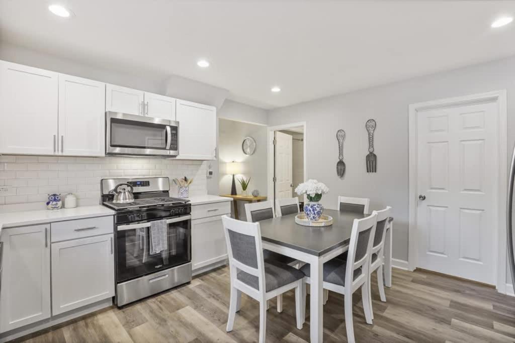 Photo of Kitchen in St. Charles