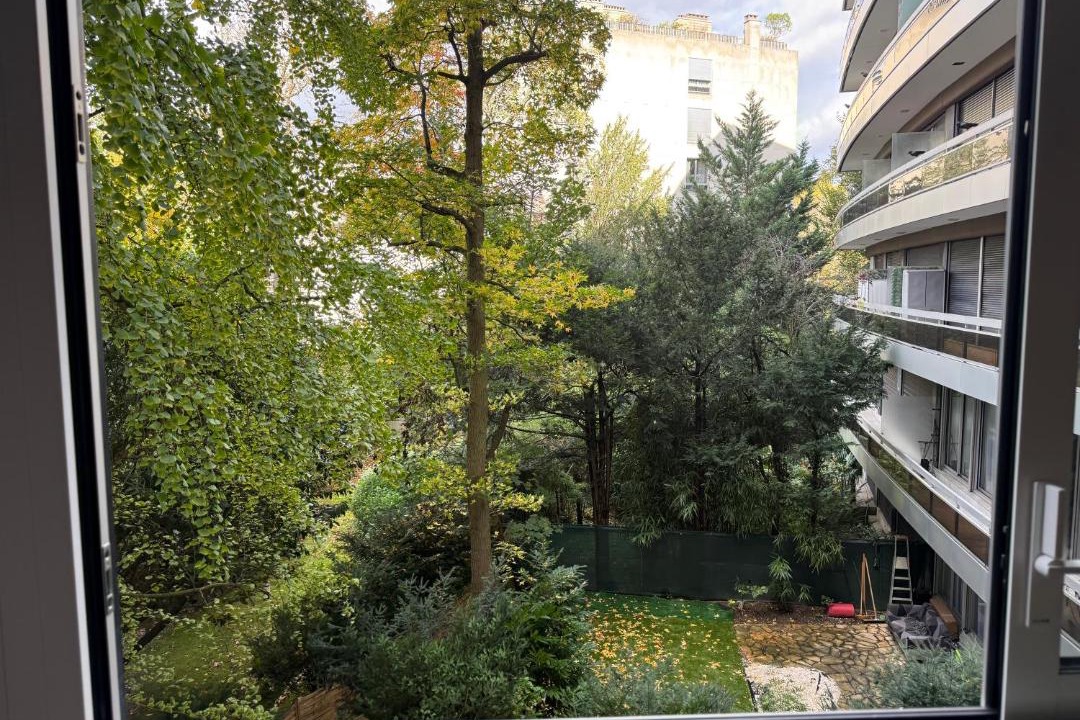 Photo of Patio Balcony in Neuilly-sur-Seine