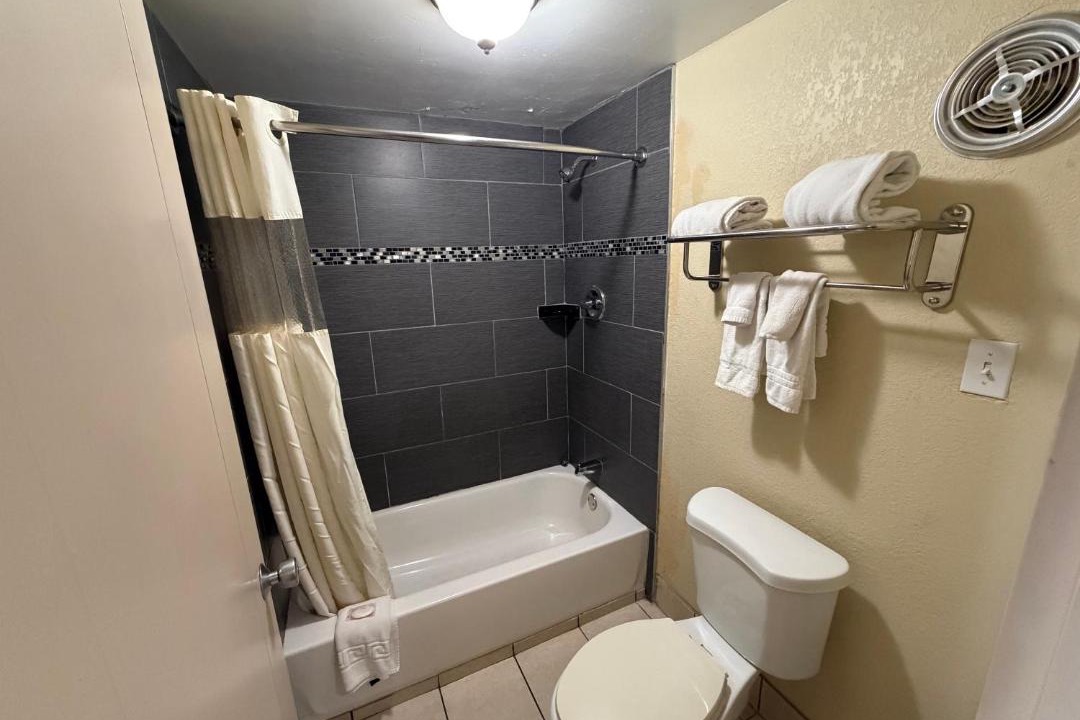 Photo of Bathroom in Derrick City