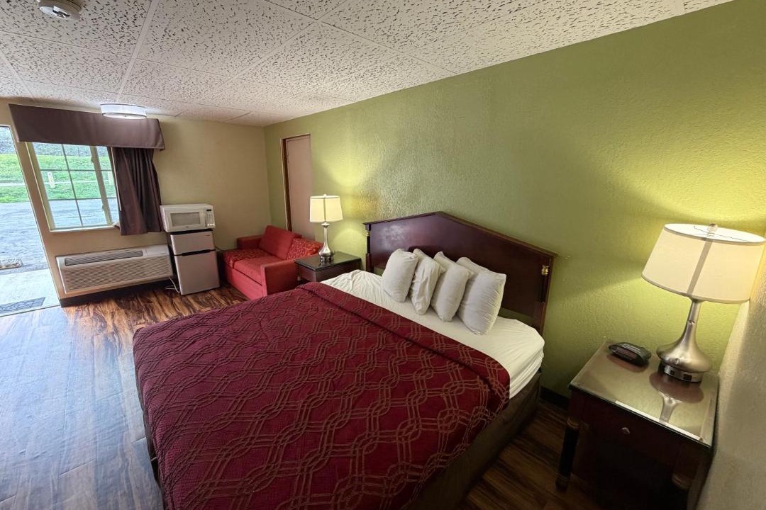 Photo of Bedroom in Derrick City