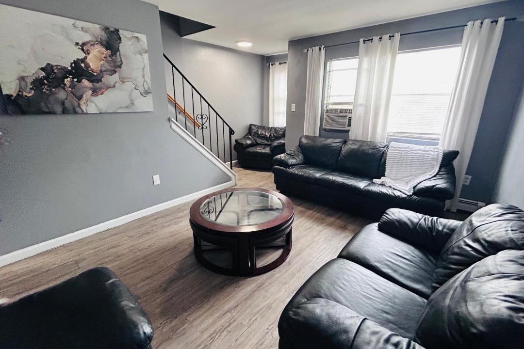 Photo of Livingroom in Elizabeth