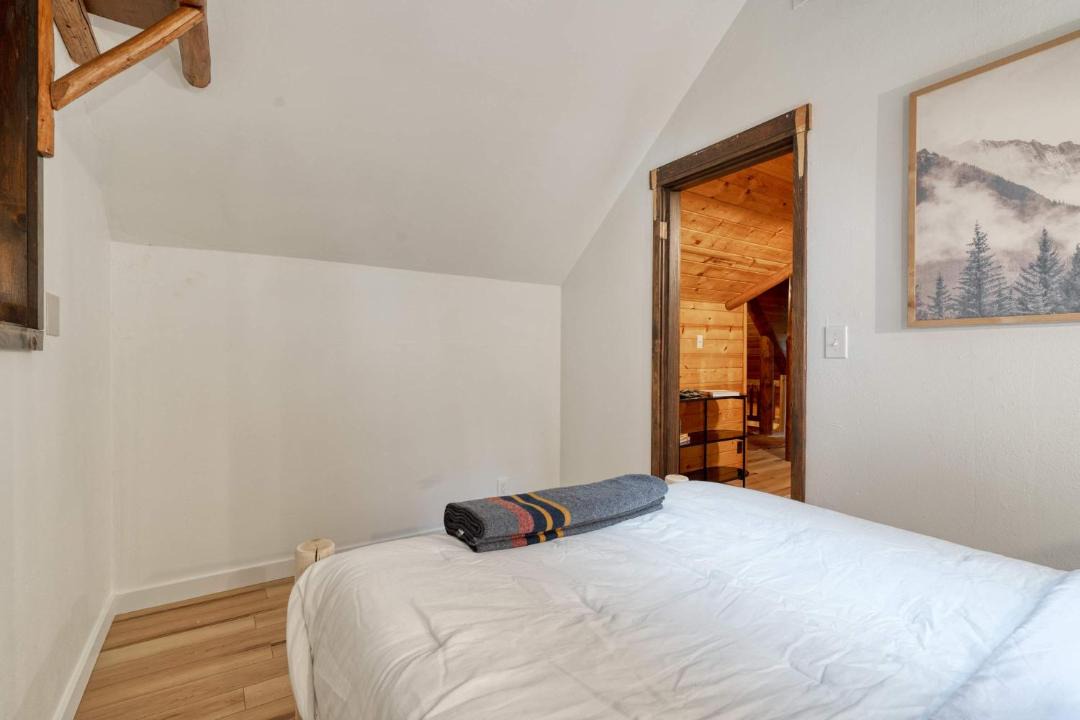 Photo of Bedroom in Welches