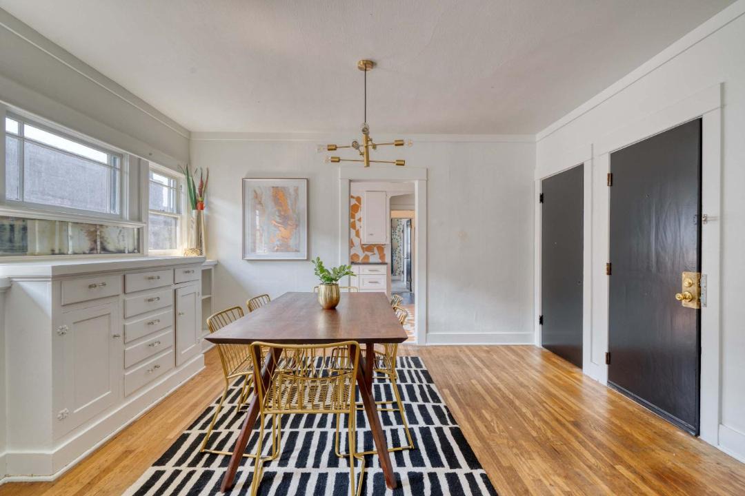 Photo of Others in Hosford-Abernethy