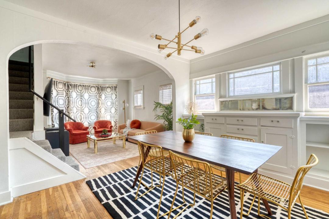 Photo of Others in Hosford-Abernethy