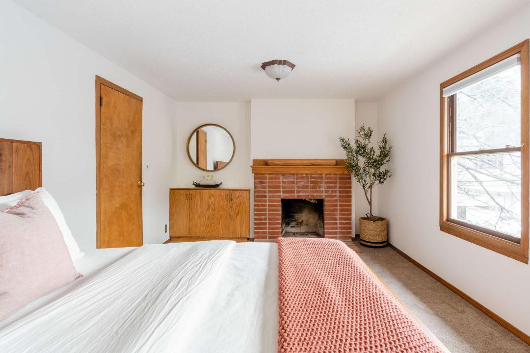 Photo of Bedroom in Goose Hollow