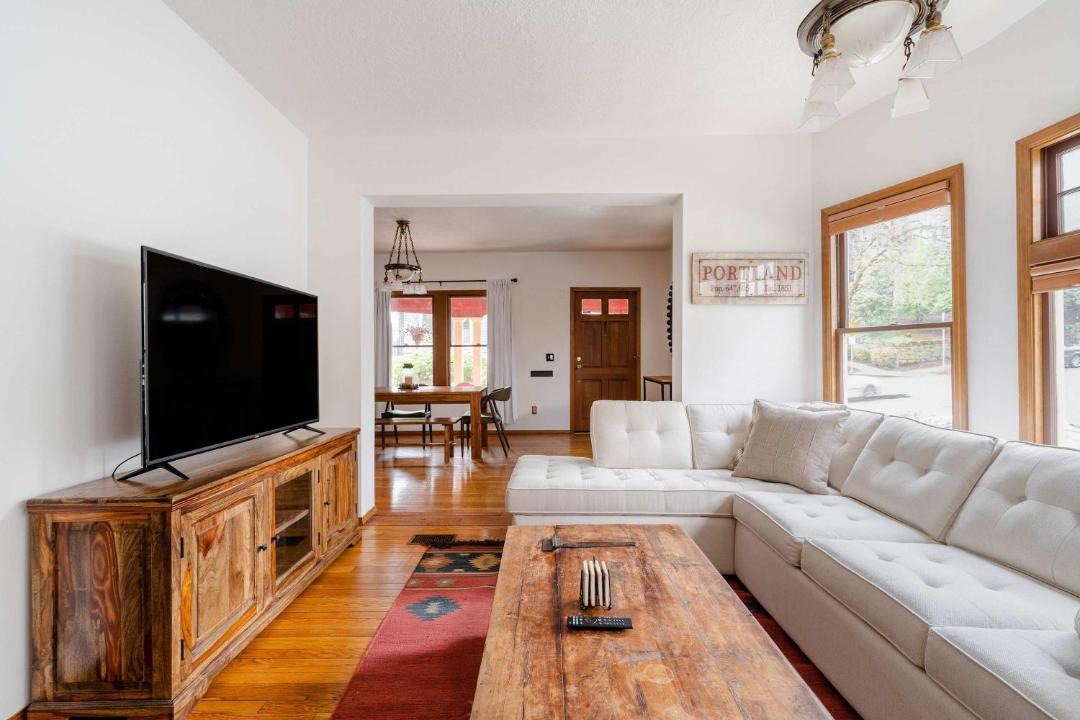 Photo of Livingroom in Goose Hollow