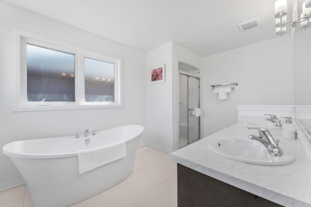 Photo of Bathroom in Fonthill
