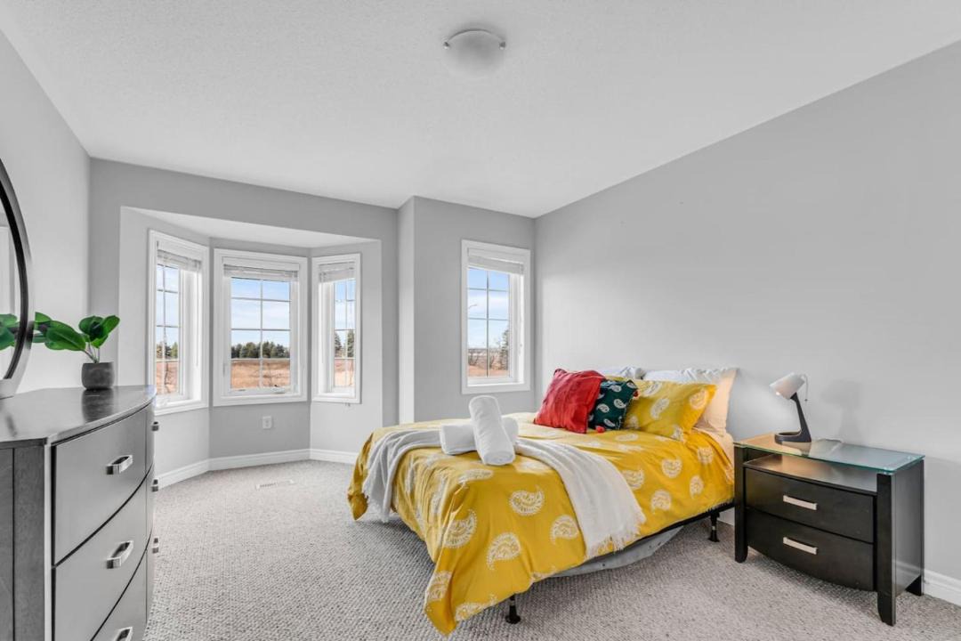 Photo of Bedroom in Thorold