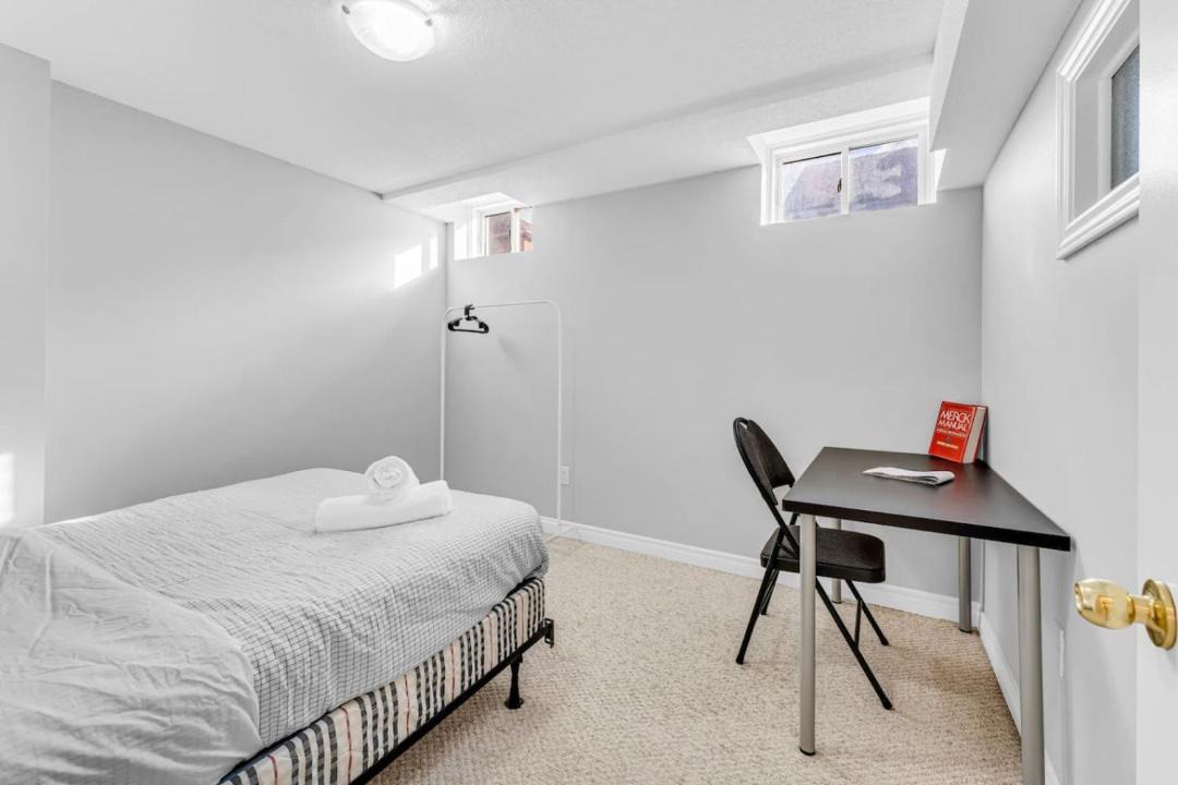 Photo of Bedroom in Thorold