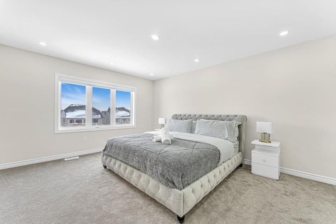 Photo of Bedroom in Thorold