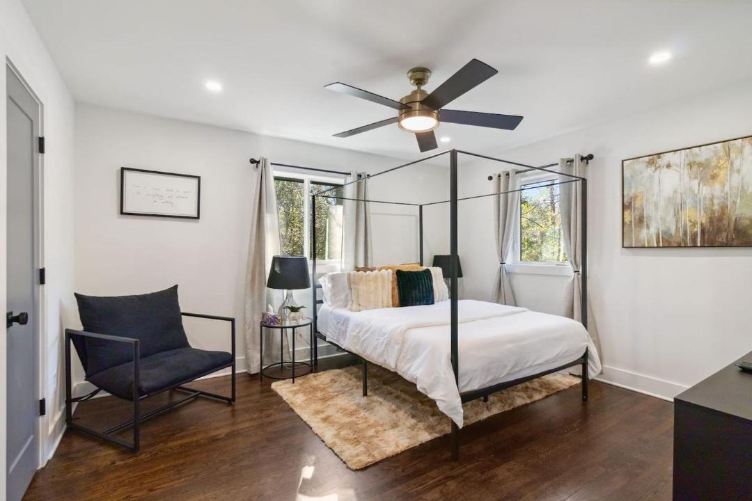 Photo of Bedroom in Belvedere Park