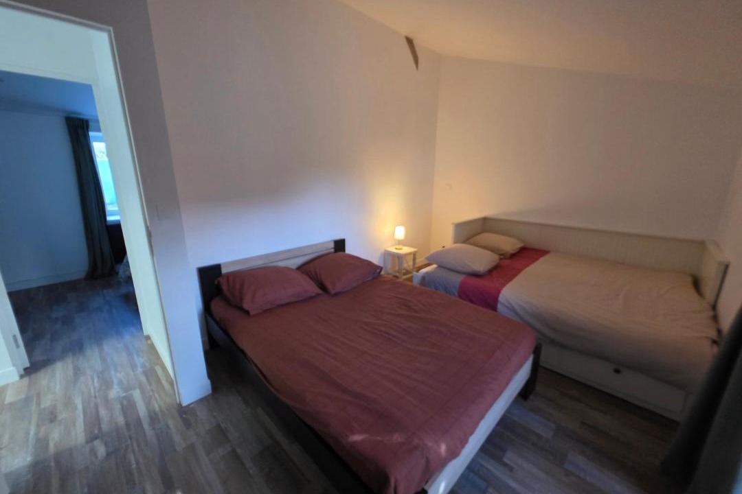 Photo of Bedroom in Brains