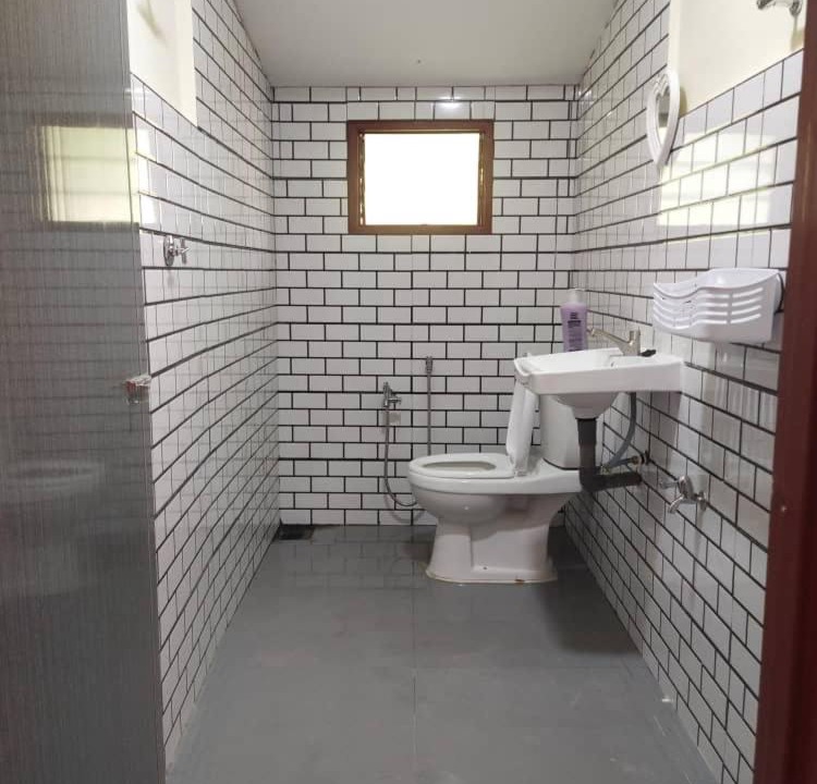 Photo of Bathroom in Enggor