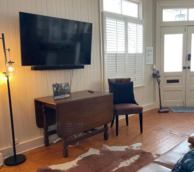 Photo of Livingroom in Beach Institute