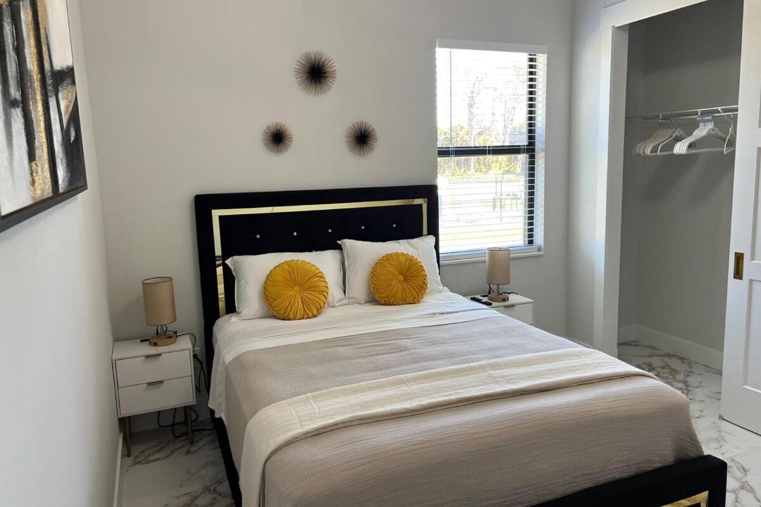 Photo of Bedroom in Pine Valley