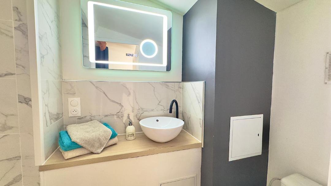 Photo of Bathroom in Douai