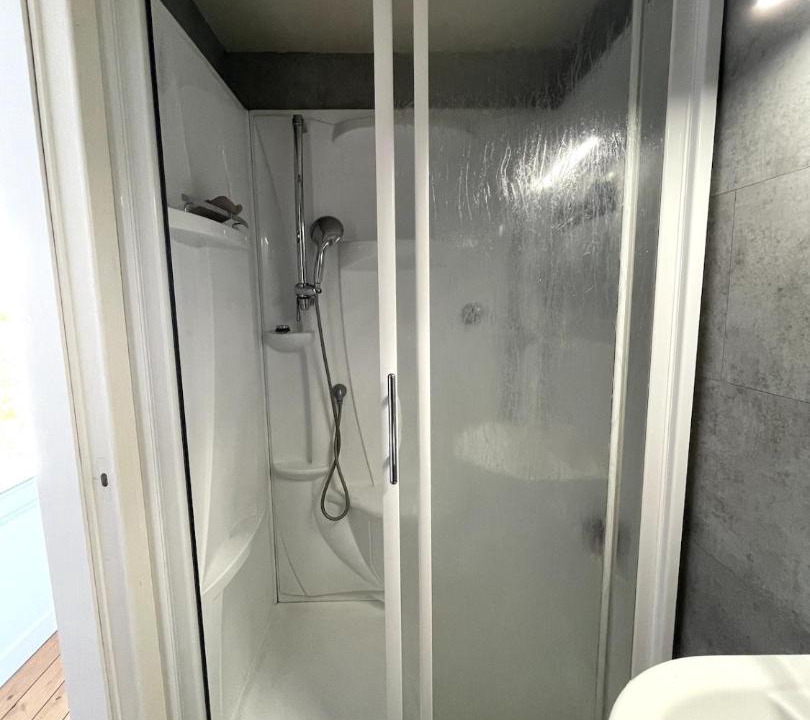 Photo of Bathroom in Laval