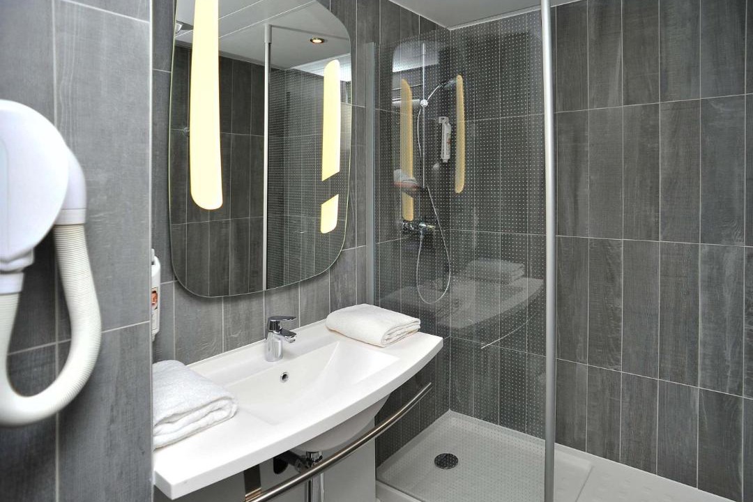 Photo of Bathroom in Saint Michel - Mairie