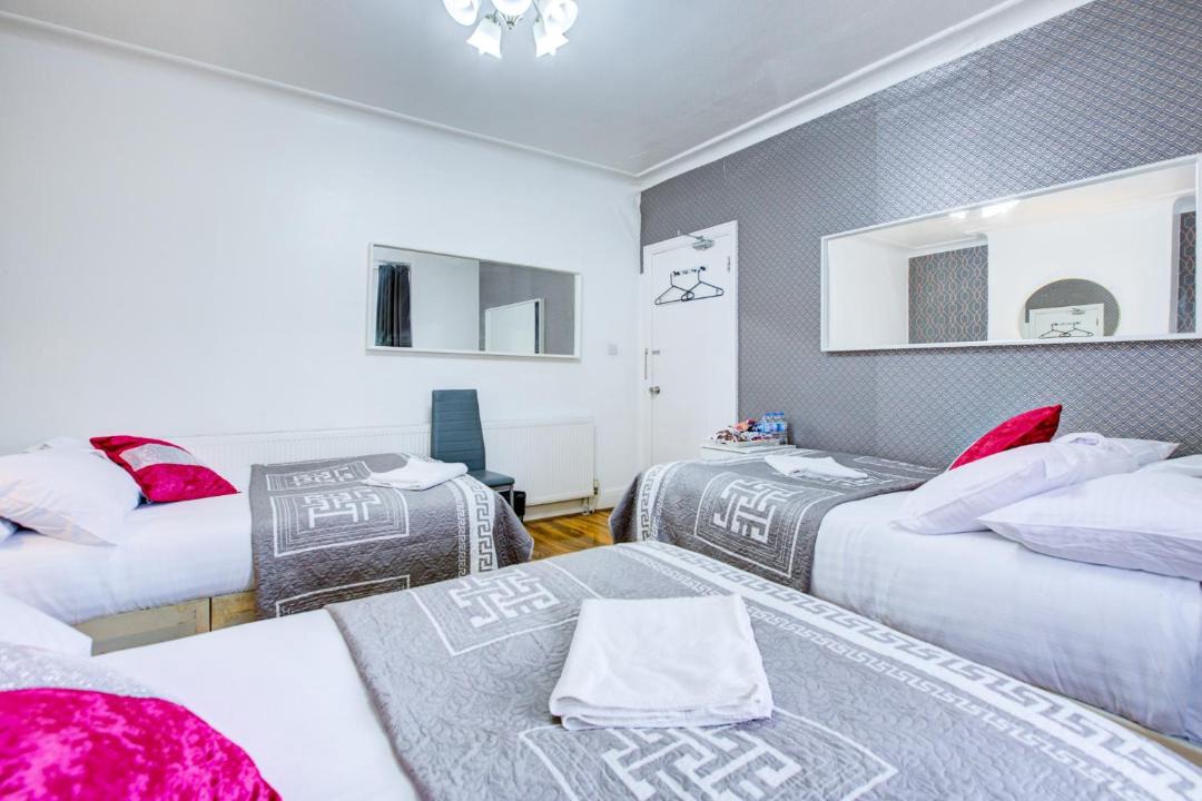 Photo of Others in Dudden Hill