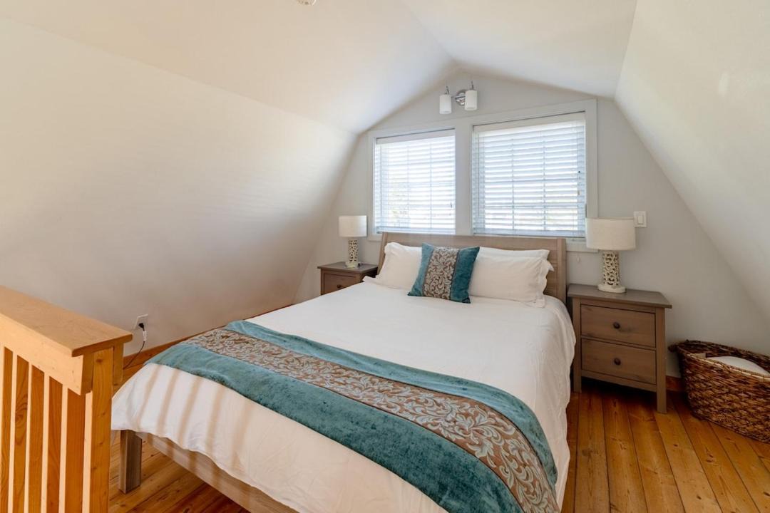 Photo of Bedroom in Ocean Shores