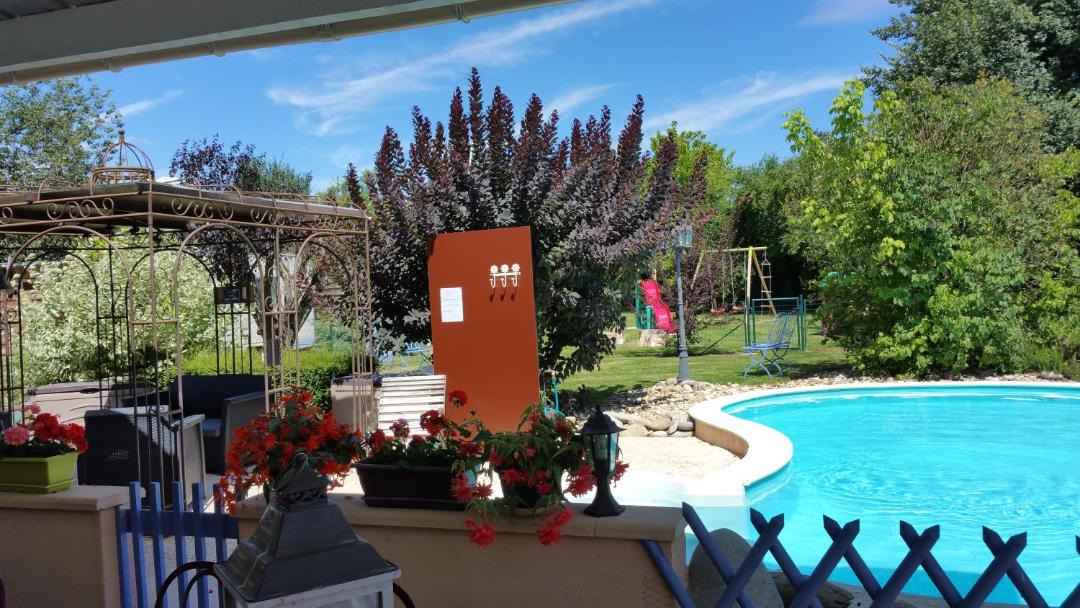 Photo of Others in Lanthes