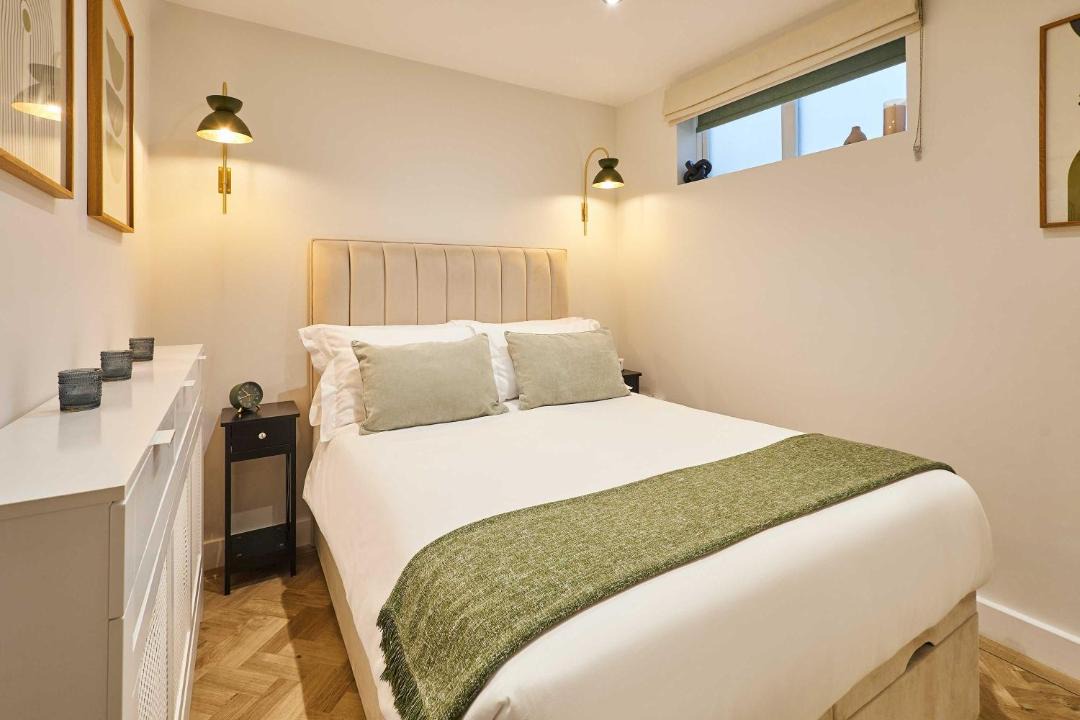 Photo of Bedroom in Holmbridge