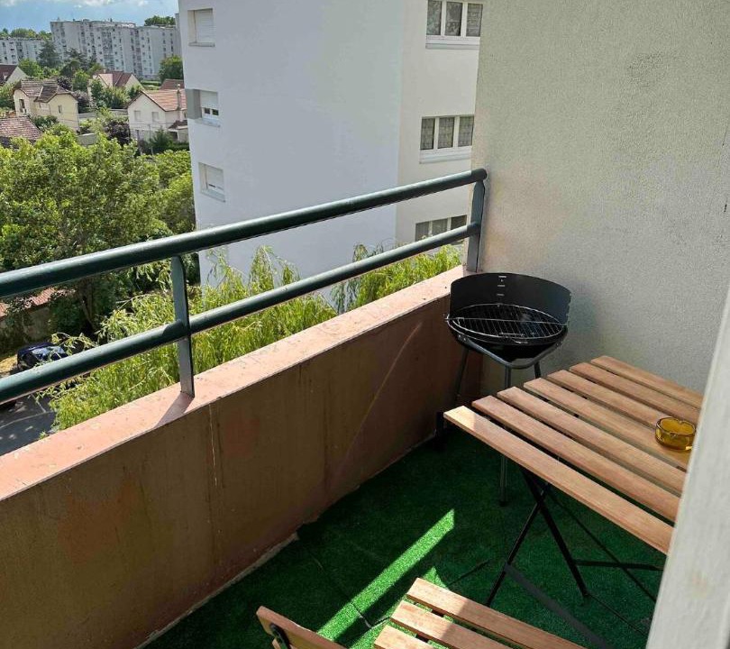 Photo of Patio Balcony in Le Mee-sur-Seine