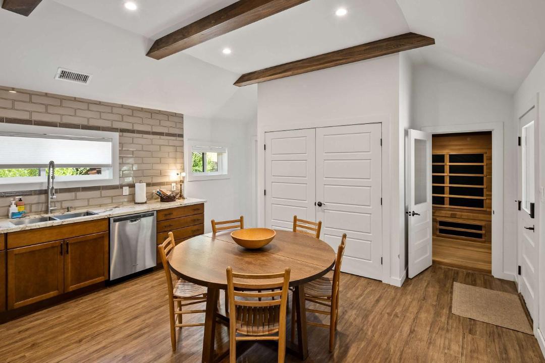 Photo of Kitchen in Southside