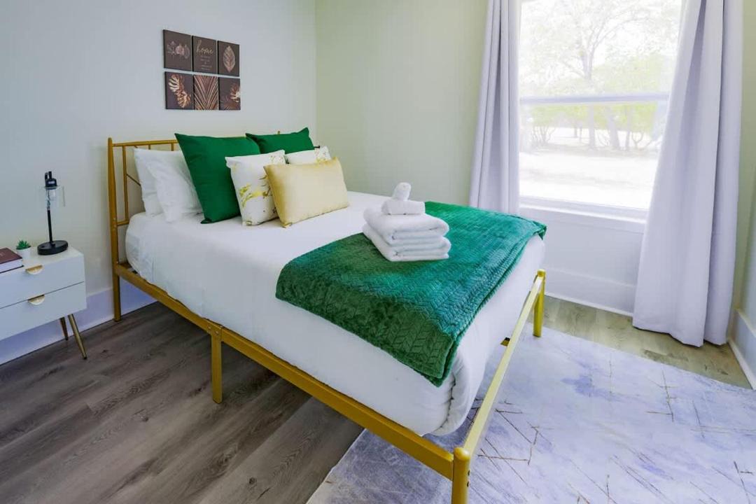 Photo of Bedroom in Onion Creek Meadows