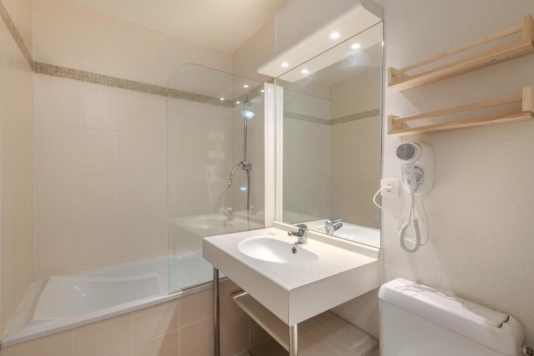 Photo of Bathroom in Plougonvelin