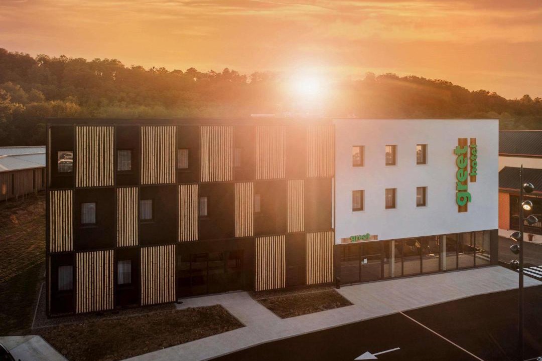 Photo of Others in Biron