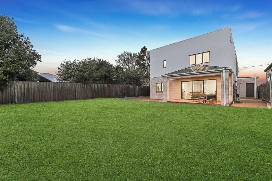 Photo of Others in Rhyll