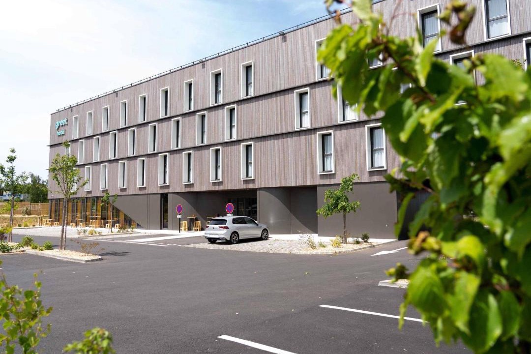 Photo of Others in Pace