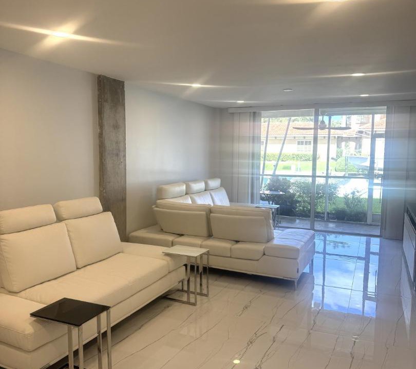 Photo of Livingroom in Florida North Atlantic Coast