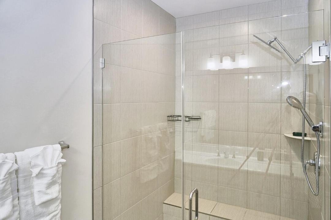 Photo of Bathroom in Largo