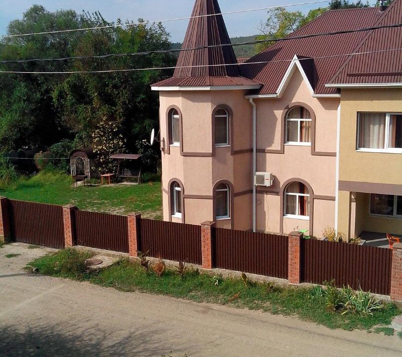 Photo of Buildings in Bzhid