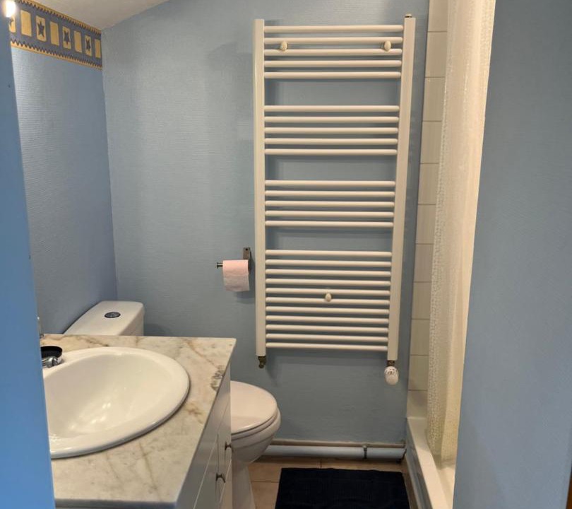 Photo of Bathroom in Arleuf