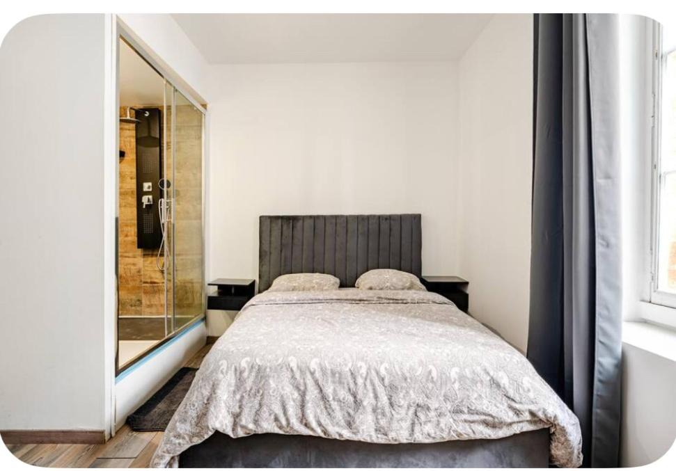 Photo of Bedroom in Dinan - Saint-Malo