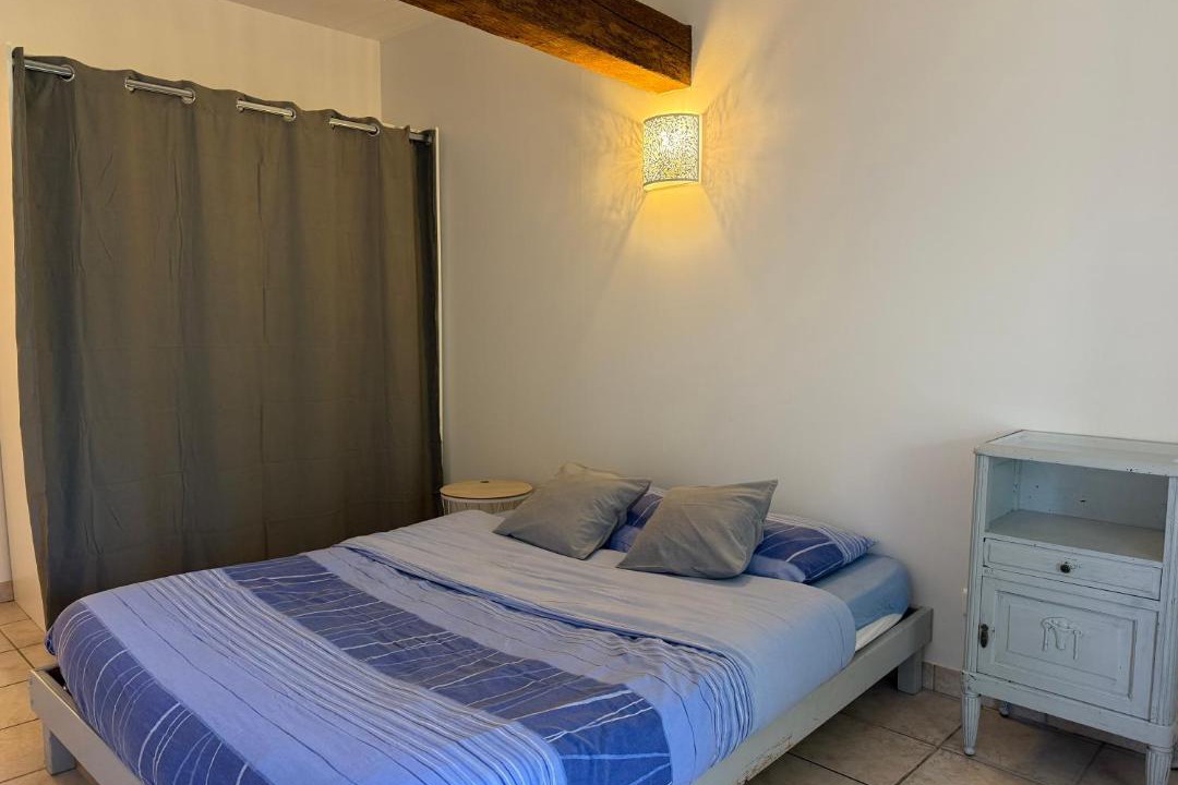 Photo of Bedroom in Dirac