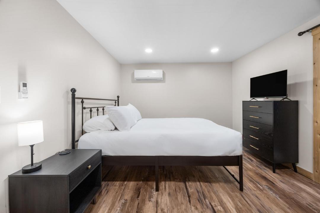 Photo of Bedroom in Pittsfield